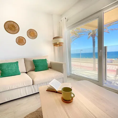Cs7 Kaleria Suites Almeria Exterior photo